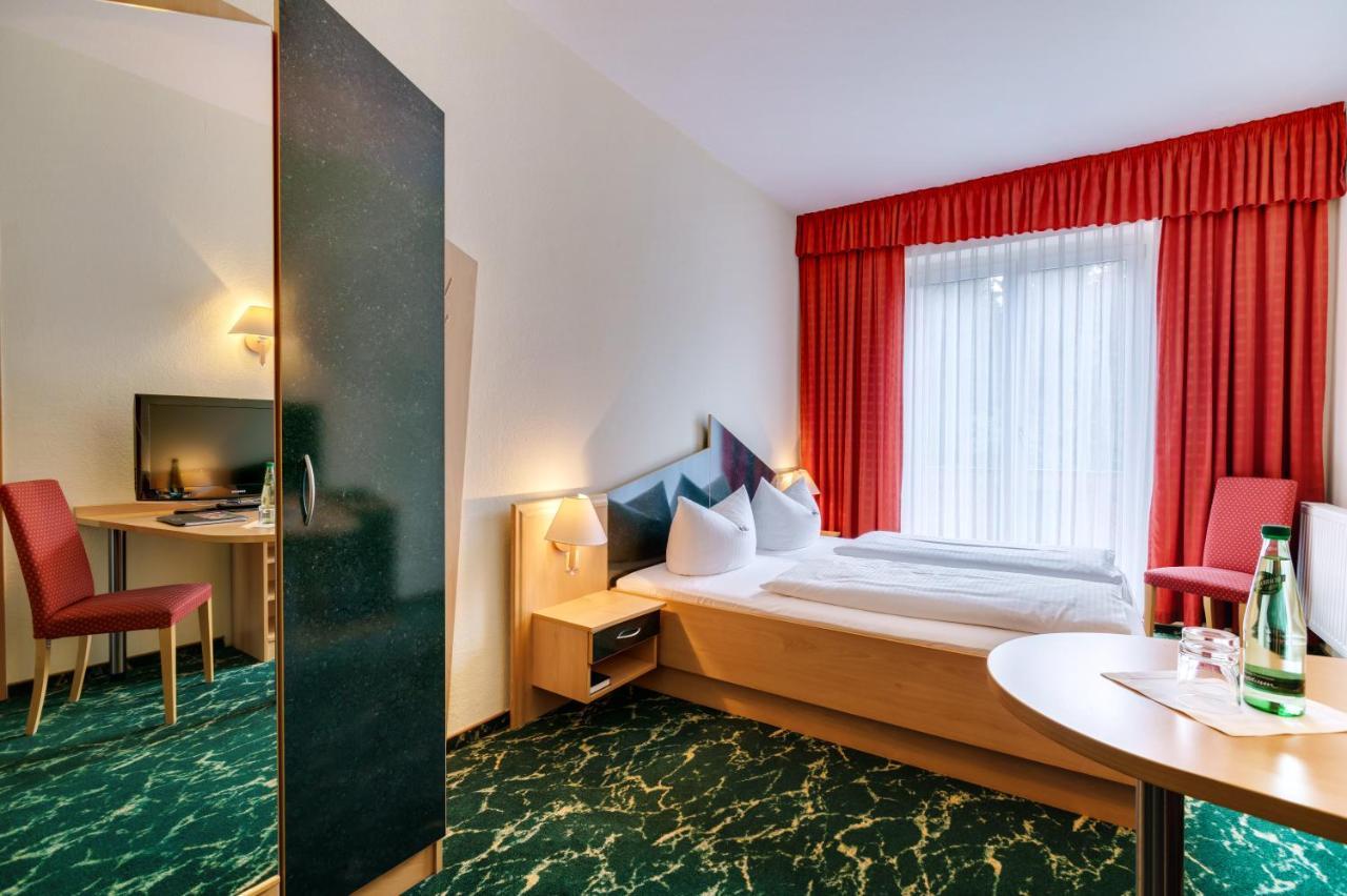 Waldhotel Vogtland Klingenthal Buitenkant foto
