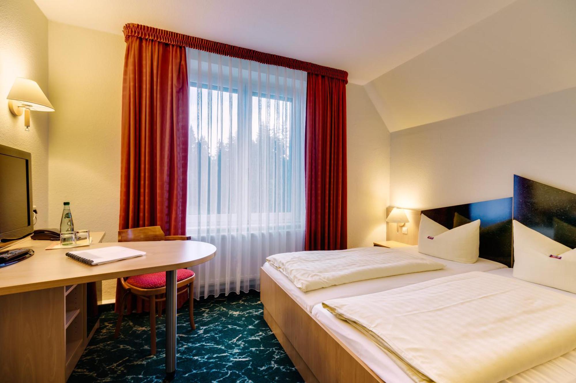 Waldhotel Vogtland Klingenthal Buitenkant foto