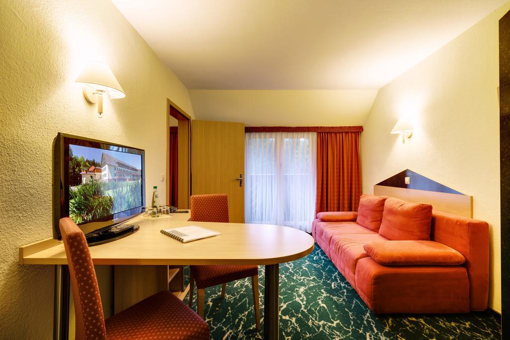 Waldhotel Vogtland Klingenthal Buitenkant foto