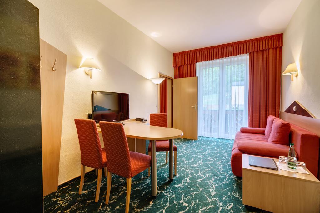 Waldhotel Vogtland Klingenthal Buitenkant foto