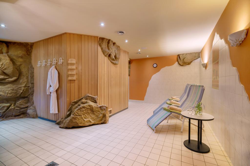 Waldhotel Vogtland Klingenthal Buitenkant foto